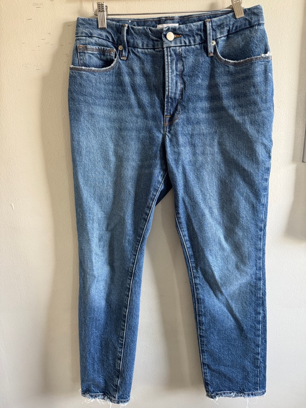 Good American Good Classic Jeans in B844 Size 4/27 GCPB235T